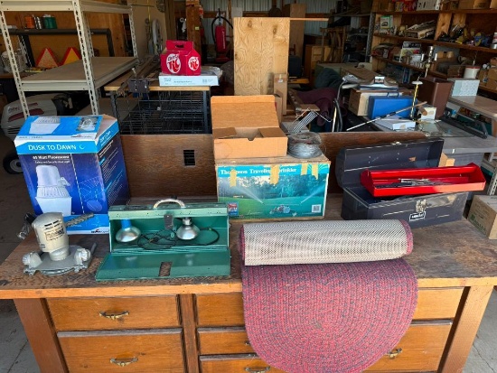 Group of Hardware and Tools, Oval Rug, Light Kit, Porter-Cable Sander, Dusk to Dawn Light, Toolbox