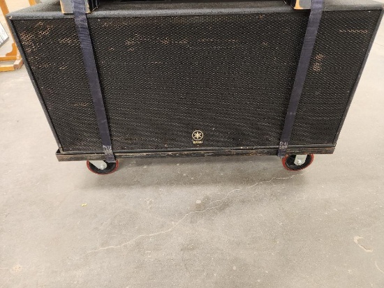 Yamaha CW218V Subwoofer