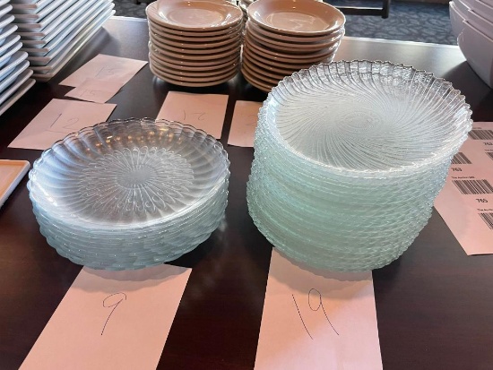 Lot of 28 - 8in Glass Salad Plates