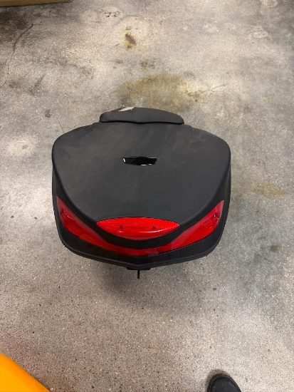 Used Damanged Scooter Trunk Touring Pack with Keys and All Hardware