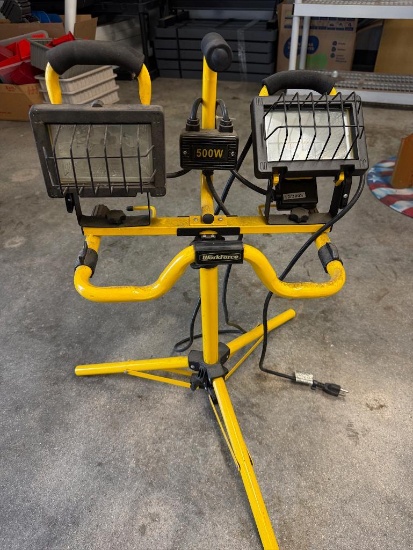 Used Workforce Work Light with Stand
