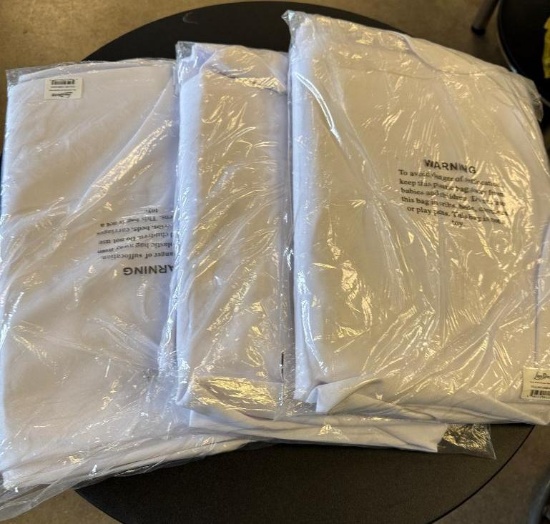 New in Package White Round Table Clothes 120"