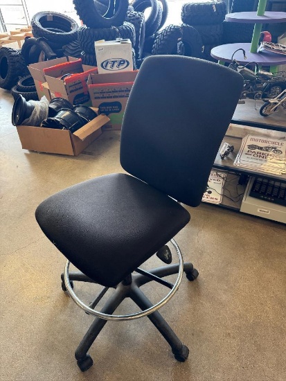 Used No Arms Black Office Rolling Chair