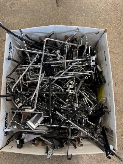 Box of Gridwall & Slat Wall Metal Hooks