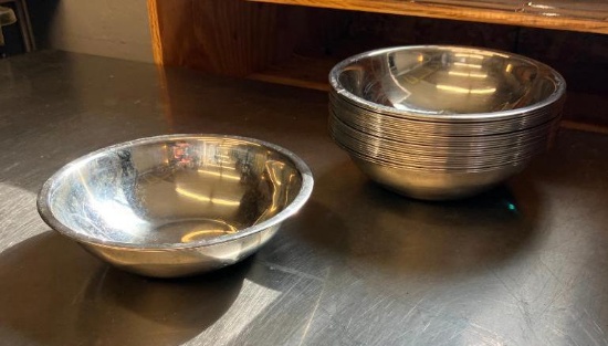 Lot of 24, Stainless Steel Mixing Bowls, 8in Diameter