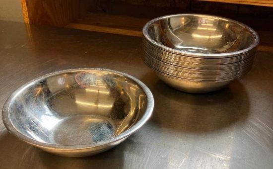 Lot of 24, Stainless Steel Mixing Bowls, 8in Diameter