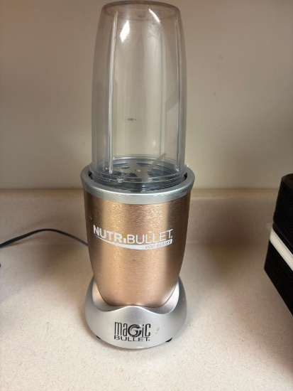 Magic Bullet NutriBullet 900 Series Gold