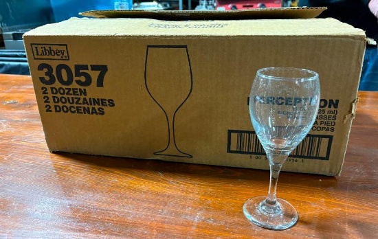 Case of 22, Libbey No. 3057 - 11oz Wine Glasses / Goblet - Perception