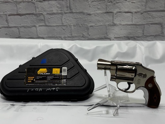 Smith & Wesson .38 S&W Special +P Model 40 SN: DCA4666
