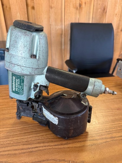 Metabo HPT NV 65AH2 2-1/2 Coil Nailer, Pneumatic Air Nailer