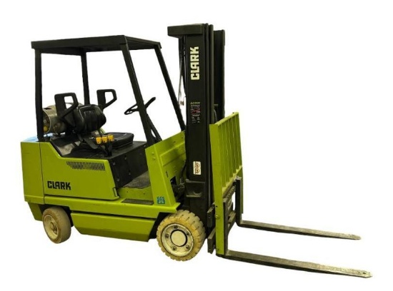 Clark Model GCS25MC LP Fork Lift, Propane, 1,043 Hours, Runs Great, Clean, No Issues