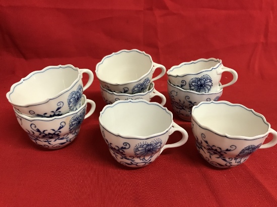 Meissen Blue Onion: 8 tea cups