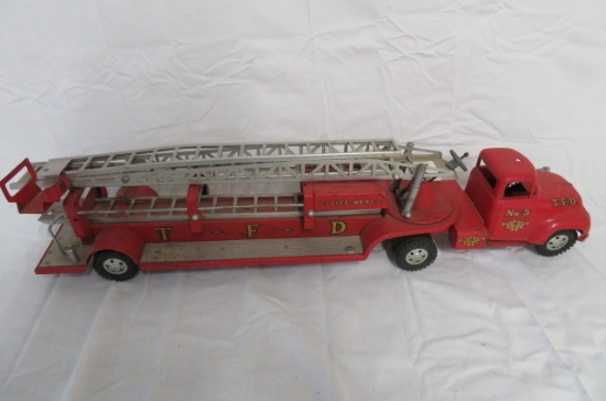 Tonka Toy Metal Fire Engine Truck