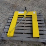 TRAILER MOVING ATTACHMENT. FORK POCKETS, RECEIVER HITCH, 4000 LB CAPACITY, ITEM APPEARS UNUSED