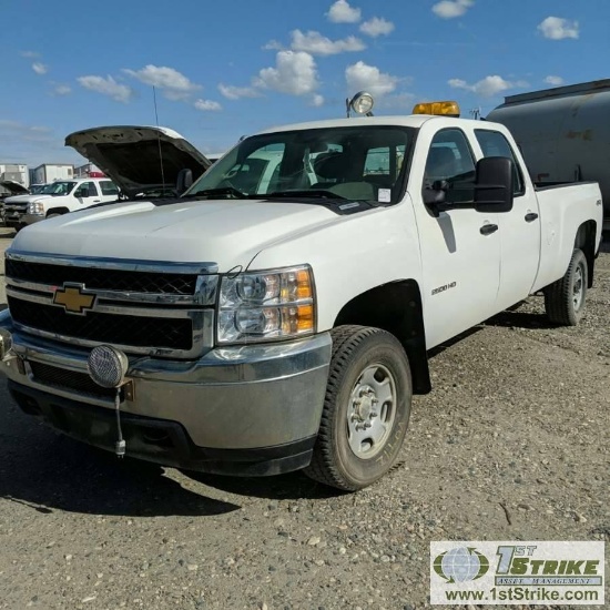 2012 CHEVROLET SILVERADO 2500HD LS, 6.6L DURAMAX DIESEL, 4X4, CREW CAB, LONG BED. WEBASTO