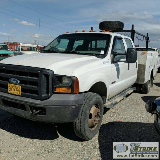 2006 FORD F-350 SUPERDUTY XL, 6.0L POWERSTROKE DIESEL, 4X4, DUALLY, CREW CAB, UTILITY BED