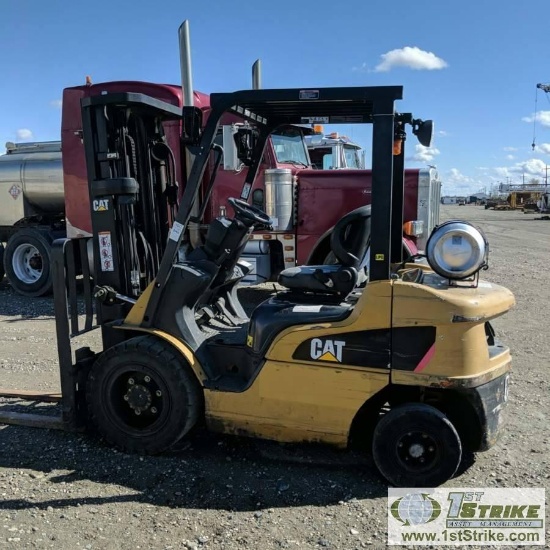 FORKLIFT, CAT 2P5000, 4CYL PROPANE ENGINE, 188IN LIFT HEIGHT, 4500LB CAPACITY