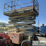 MANLIFT, JLG SIZZOR LIFT 40RTS, 40FT, 750LBS, 2WD, 4CYL FORD GAS OR PROPANE ENGINE
