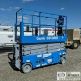 MANLIFT, 2013 GENIE GS-2632, ELECTRIC, 500LB CAPACITY