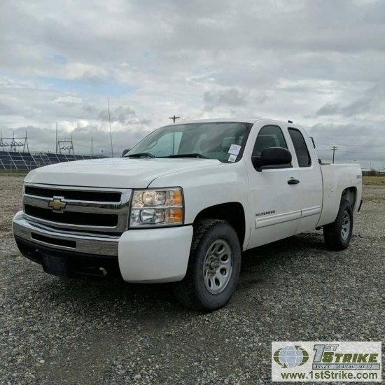 2010 CHEVROLET SILVERADO 1500 LS, 4.8L VORTEC GAS, 4X4, EXTENDED CAB, SHORT BED