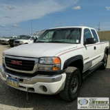 2004 GMC SIERRA 2500HD SLE, 6.0L VORTEC GAS, 4X4, EXTENDED CAB, SHORT BED