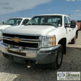 2013 CHEVROLET SILVERADO 2500HD, 6.6L DURAMAX DIESEL, 4X4, CREW CAB, LONG BED. UNKNOWN MECHANICAL PR