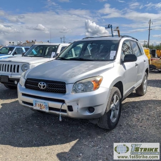 2007 TOYOTA RAV4, 2.4L GAS ENGINE, 4X4, 4-DOOR