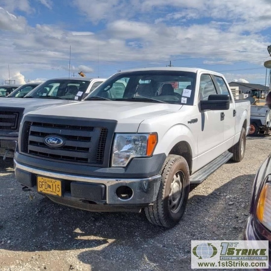 2011 FORD F-150 XL, 5.0L GAS ENGINE, 4X4, CREW CAB, SHORT BED