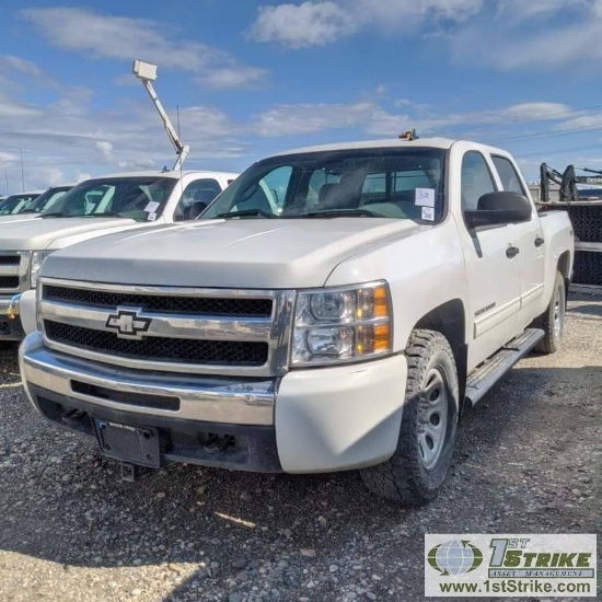 2011 CHEVROLET SILVERADO 1500 LS, 4.8L VORTEC GAS, 4X4, CREW CAB, SHORTBED