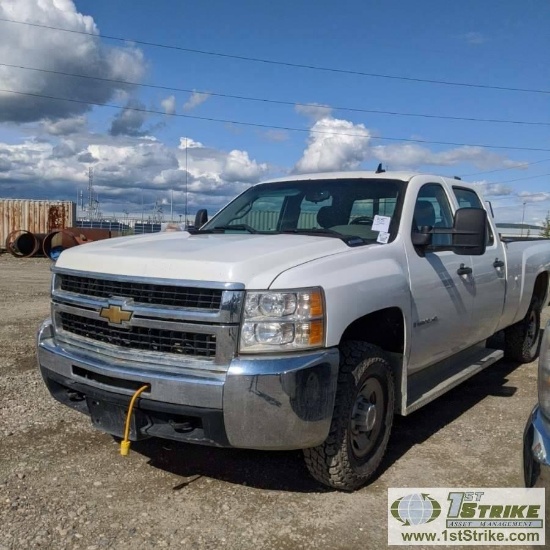 2009 CHEVROLET SILVERADO 2500HD LS, 6.6L DURAMAX, 4X4, CREW CAB, LONG BED