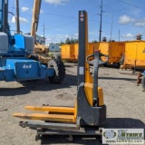 ELECTRIC PALLET LIFT, JUNGHEINRICH EMC B10, 2200LB CAPACITY