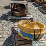 2 PALLETS. D9N/R IDLER