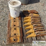 BUCKET SHANKS AND TEETH, FITS 966C
