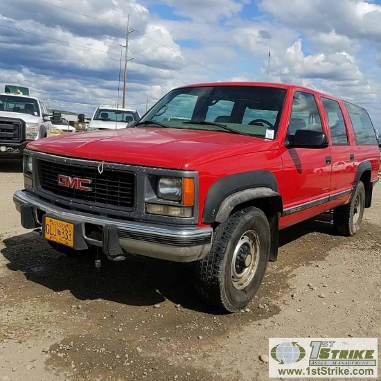 1999 GMC SUBURBAN 2500, 6.5L DIESEL, 4X4