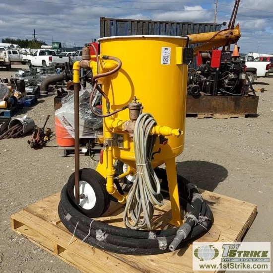 SAND BLAST POT, PAULI & GRIFFIN MODEL 24WB, WITH HOSES