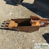 MINI EXCAVATOR ATTACHMENT, CASE DIG BUCKET, 9.5IN