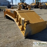 LOADER ATTACHMENT, PUSHER BLADE, 68IN HIGH, 194IN WIDE. FITS CATERPILLARÂ 980 LOADER, QUICK CONNECT