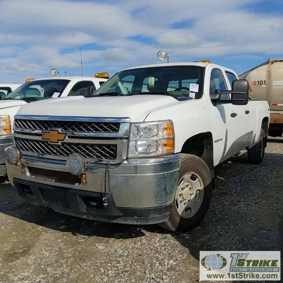 2012 CHEVROLET SILVERADO 2500HD LS, 6.6L DURAMAX, 4X4, CREW CAB, LONG BED. WEBASTO HEAT