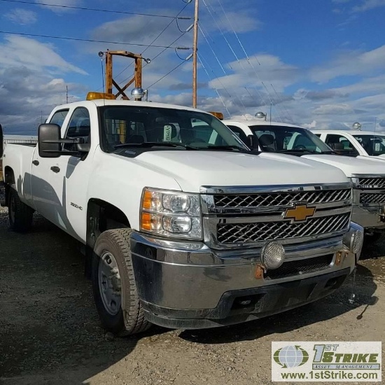 2012 CHEVROLET SILVERADO 2500HD LS, 6.6L DURAMAX, 4X4, CREW CAB, LONG BED. WEBASTO HEAT