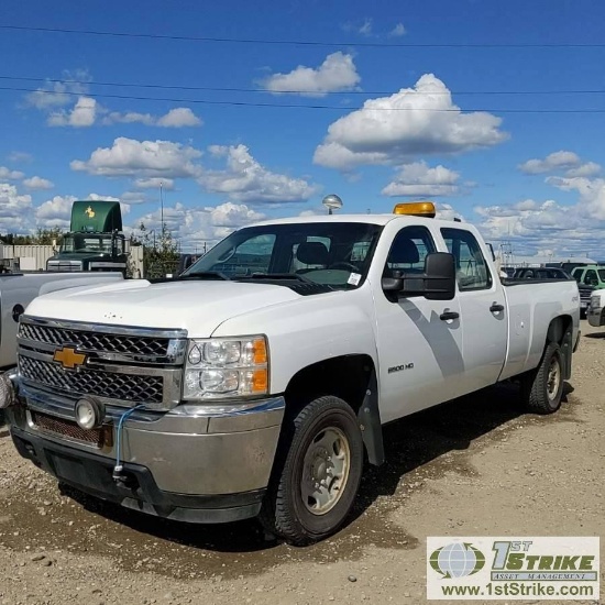 2012 CHEVROLET SILVERADO 2500HD LS, 6.6L DURAMAX, 4X4, CREW CAB, LONG BED. WEBASTO HEAT