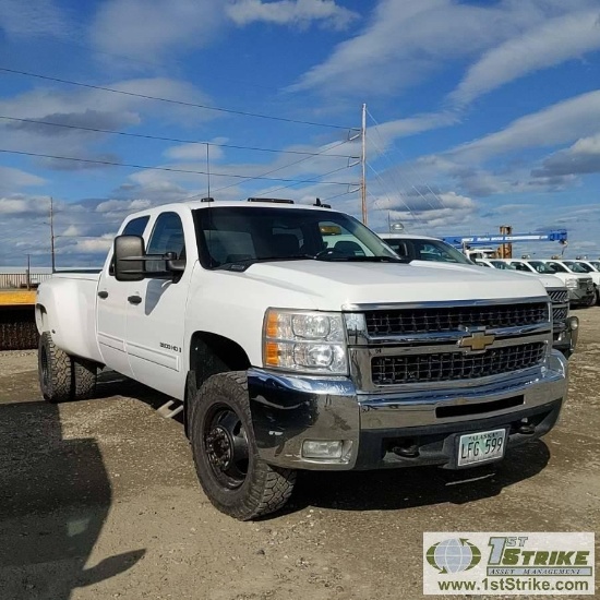 2009 CHEVROLET SILVERADO 3500HD LTZ, 6.6L DURAMAX, 4X4, DUALLY, CREW CAB, LONG BED