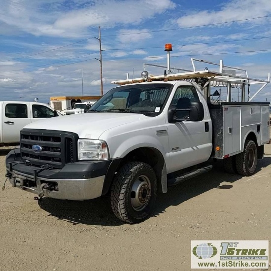 2006 FORD F-350 SUPERDUTY XL, 6.0L POWERSTROKE, 4X4, DUALLY, REGULAR CAB, 9FT SERVICE BED WITH RACK,