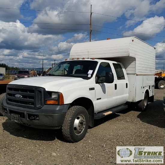 2006 FORD F-350 SUPERDUTY XL, 6.0L POWERSTROKE, 4X4, DUALLY, CREW CAB, 9FT SERVICE BED, WITH CAB OVE