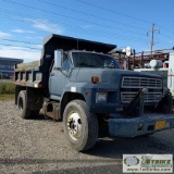 DUMP TRUCK, 1992 FORD F-700, CUMMINS DIESEL ENGINE, AUTOMATIC TRANSMISSION, 26500LB GVWR