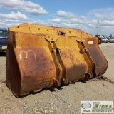 LOADER ATTACHMENT, BUCKET, VEE NOSE, TOOTHED, PIN ON. 128 INCHES