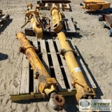 2 PALLETS. 2EA HYDRAULIC CYLINDERS, 2EA LOADER TILT CYLINDER