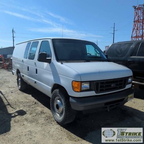 2007 FORD E-350, 5.4L GAS ENGINE, RWD, CARGO CONFIGURATION