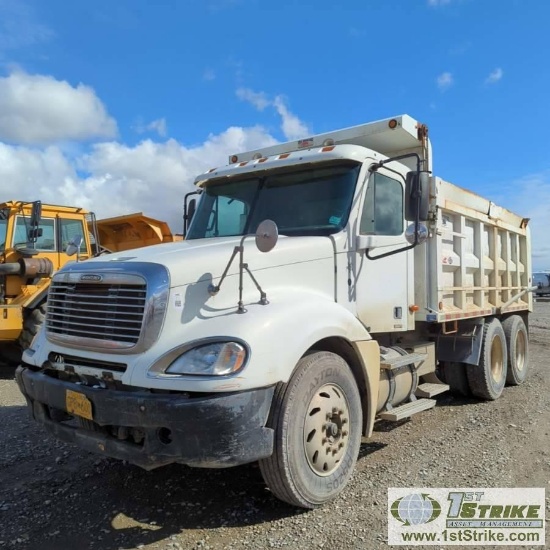 DUMP TRUCK, 2003 FREIGHTLINER COLOMBIA, CAT C-12 , EATON TRANSMISSION, TANDEM REAR AXLE, 52000 GVWR,