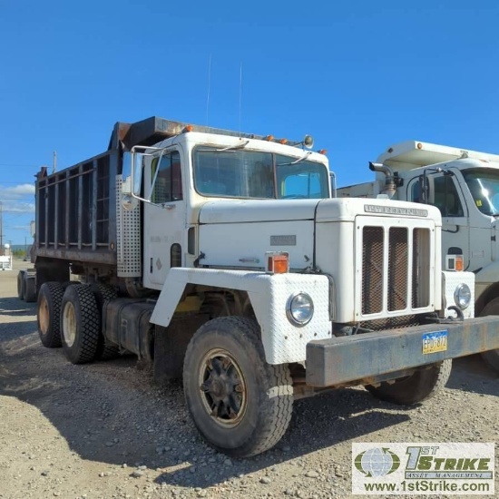 DUMP TRUCK, 1986 INTERNATIONAL PAYSTAR 5000 MODEL P-5070-SF, 6 CYLINDER DIESEL, AUTO TRANSMISSION, T