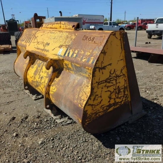 LOADER ATTACHMENT, GP BUCKET, 9FT 2IN, VOLVO QUICK CONNECT. FITS L70, L90, L120